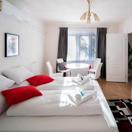 Free Parking Riverwalk Home - 4 Ppl,Wi-Fi,Ac, Tv Budapeste Exterior foto