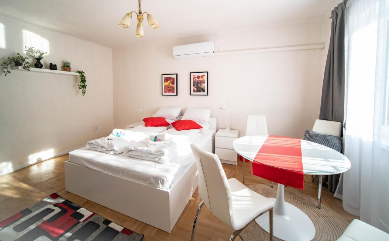 Free Parking Riverwalk Home - 4 Ppl,Wi-Fi,Ac, Tv Budapeste Exterior foto