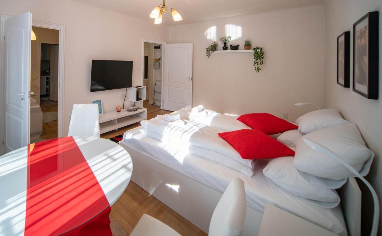 Free Parking Riverwalk Home - 4 Ppl,Wi-Fi,Ac, Tv Budapeste Exterior foto