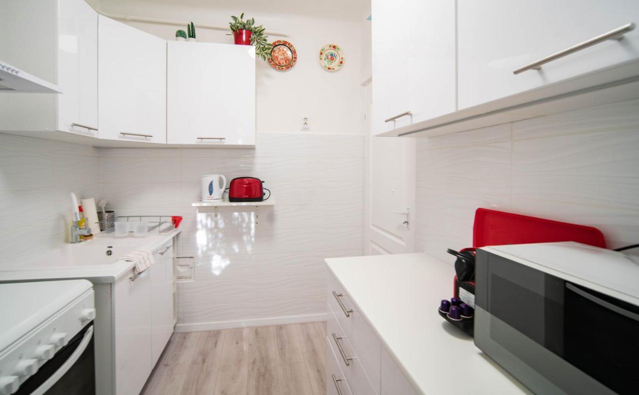 Free Parking Riverwalk Home - 4 Ppl,Wi-Fi,Ac, Tv Budapeste Exterior foto